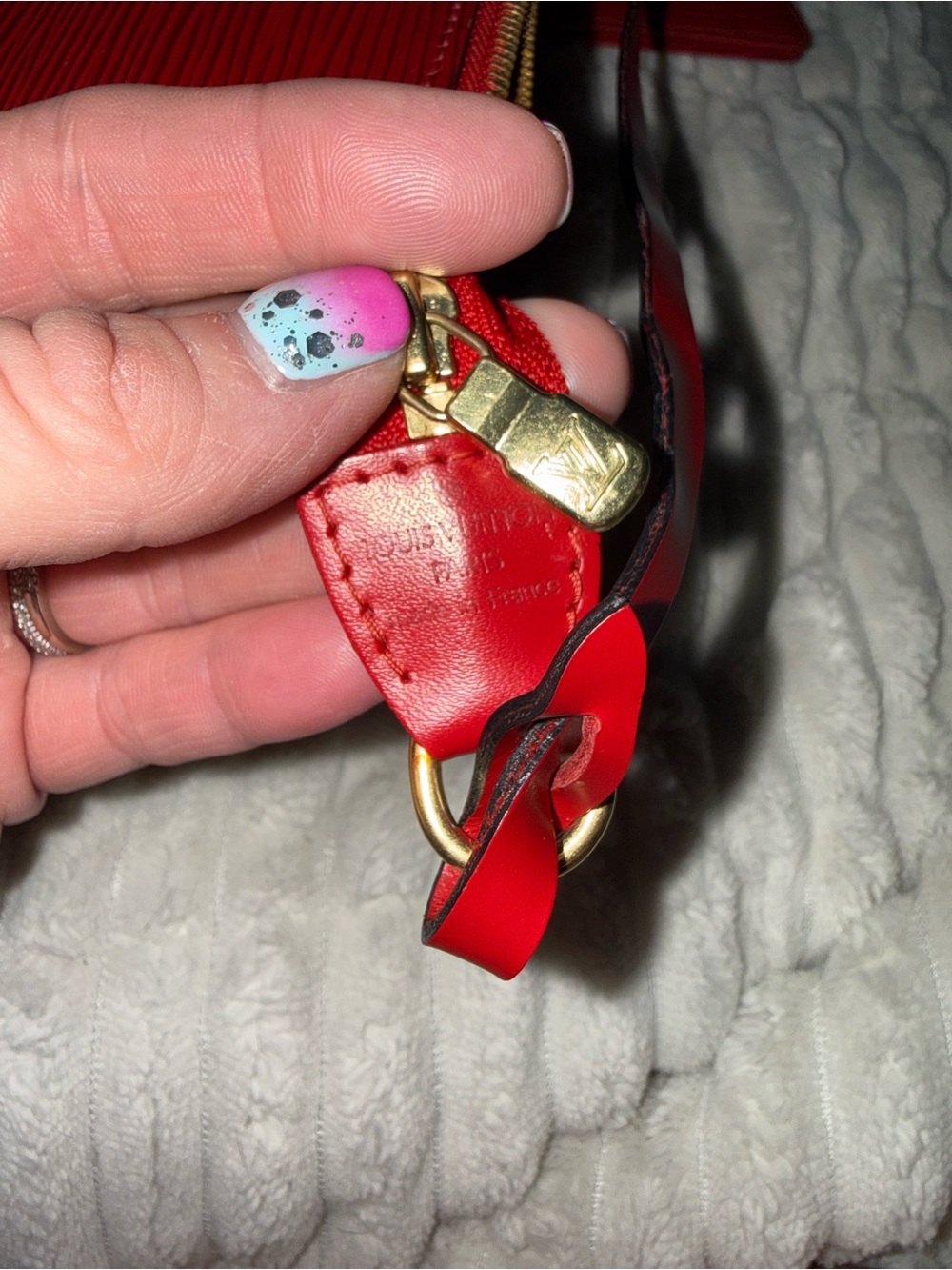 Louis Vuitton EPI Red Pouchette - Picture 3 of 6